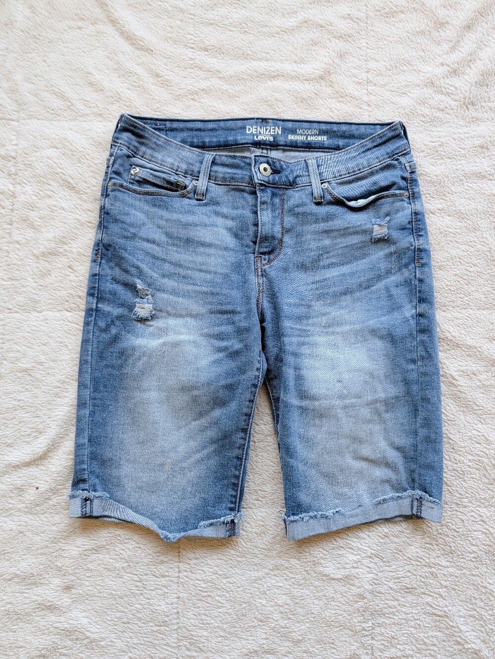 Levis Denizen Modern Skinny Shorts